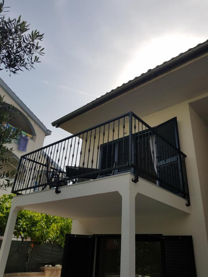 Apartmani Zoric Vodice Habitación foto